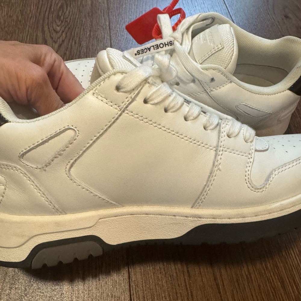 Off-White Out of Office “OOO” Sneakers - Picture 8 of 10